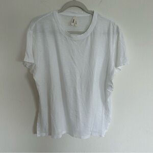 Women’s Pact White Short Sleeve Tee Short Size Large Crewneck Flaw Tear